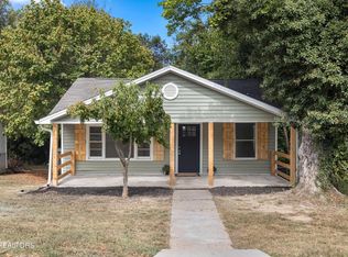 2201 Aster Rd, Knoxville, TN 37918