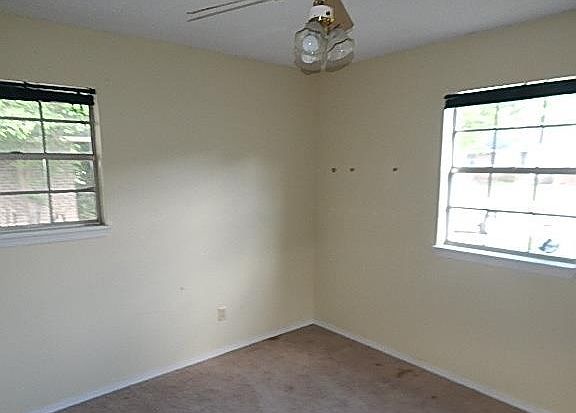 4th image of 1510 Lakecrest Dr