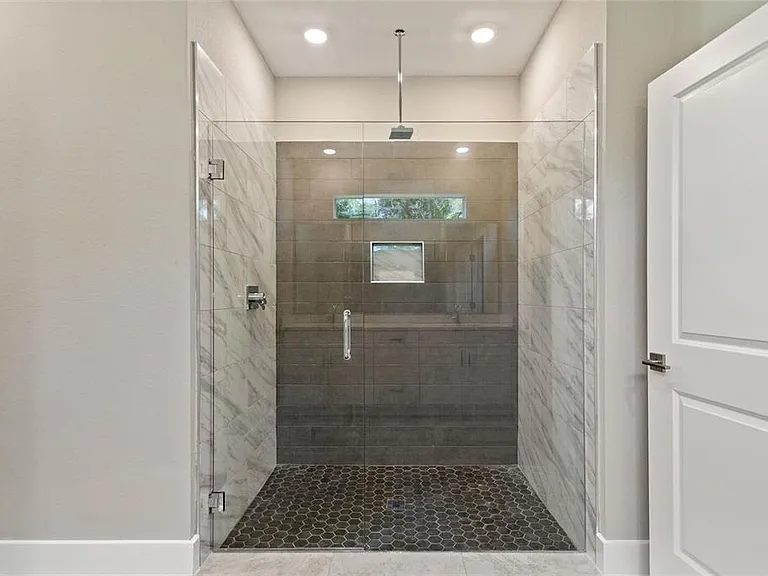 4709 Flint Dr — Photo 27