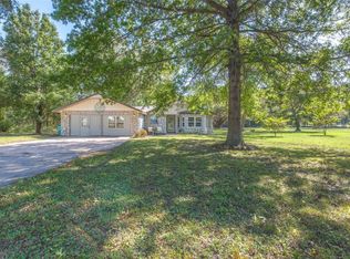 9533 Sahoma Lake Rd, Sapulpa, OK 74066