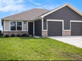 631 Fall Meadow Ln, Belton, MO 64012