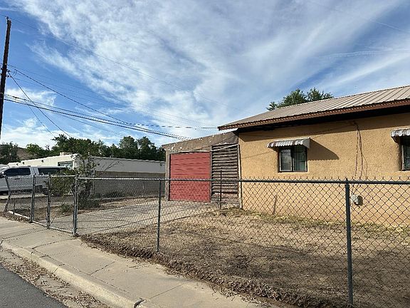 2nd image of 726 La Plata Dr
