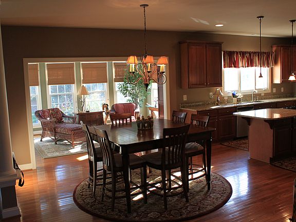 5th image of 17226 Westfield Pl