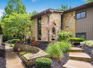 3165 Griggsview Ct, Columbus, OH 43221