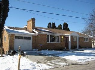 541 Sylvan Dr, Washington, PA 15301