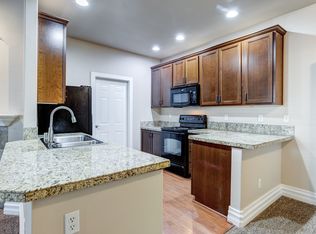Sierra Sun Condos, Puyallup, WA 98374