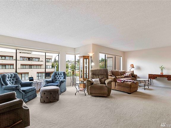 4th image of 601 S 227th St APT 309N