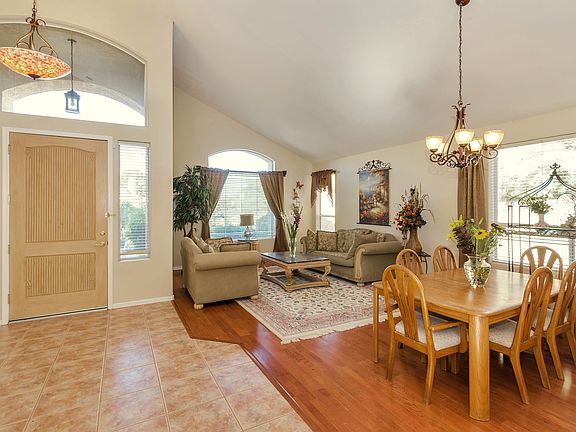 2nd image of 1205 W Park Ave