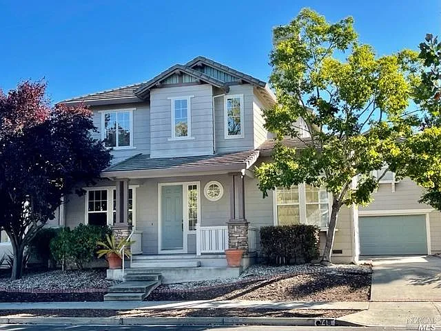 748 Riesling Road photo 1