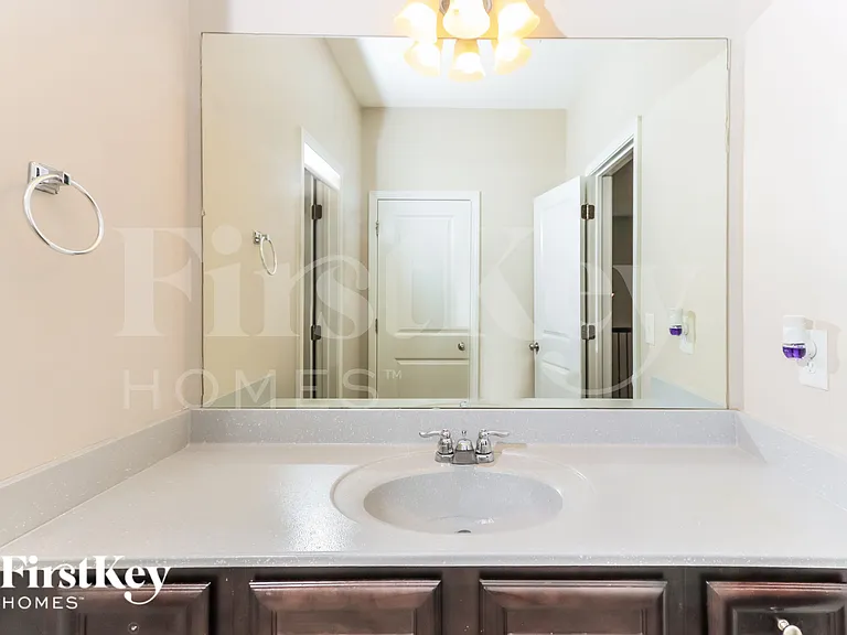 356 Madison Grace Ave — Photo 14
