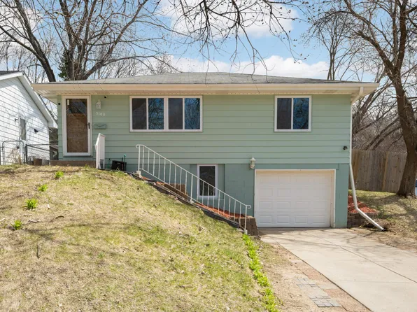 3100 Halifax Ave N, Robbinsdale, MN 55422