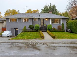 1743 Townley St, Saanich, BC V8R3A6