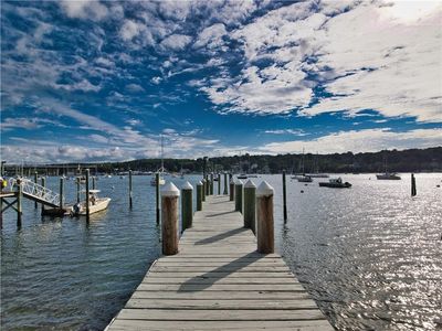 206 Cliff Ave, Portsmouth, RI, 02871