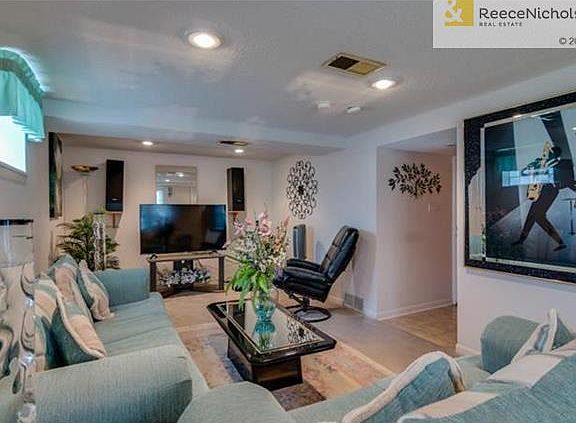 4th image of 8019 E 88th Ter