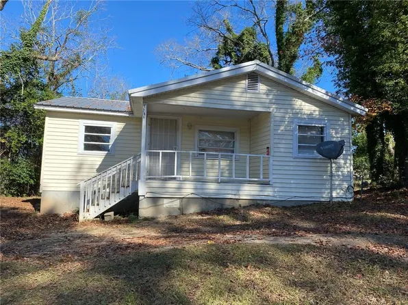 1384 Walls Rd, Macon, GA 31211