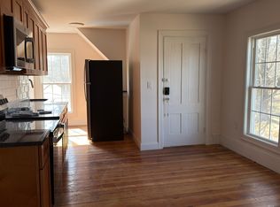 14 Maple St Floor 2, Mendon, MA 01756