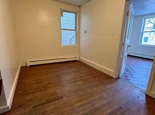 200 London St #2, Boston, MA 02128