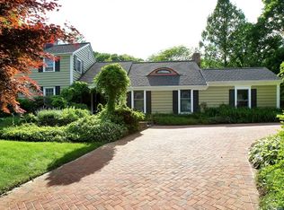 1 Glendale Rd, Park Ridge, NJ 07656