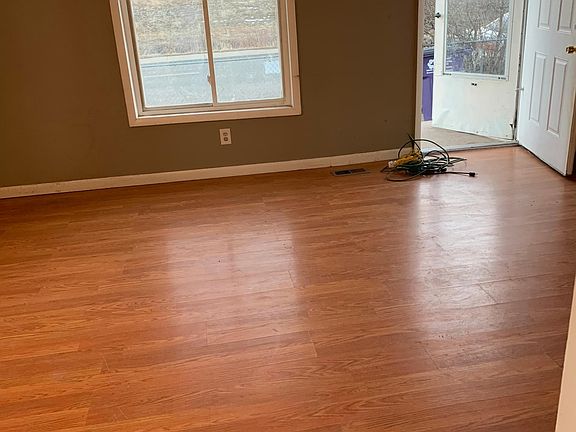 2nd image of 1303 W Louisiana Ave