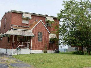 3633 Outlook Dr, West Mifflin, PA 15122