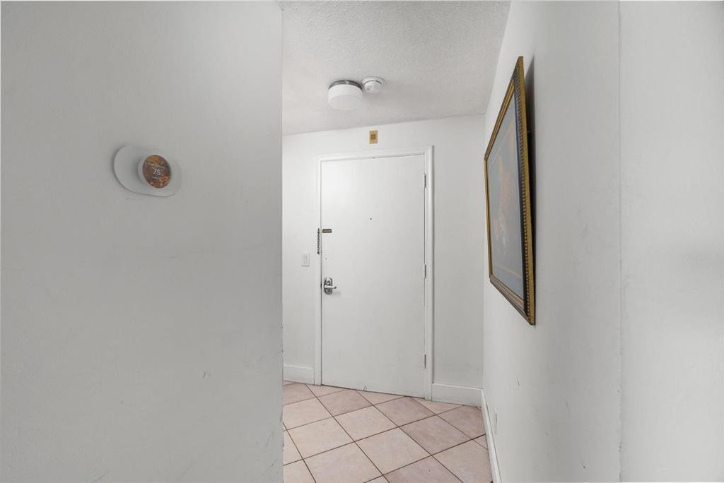 418 S CYPRESS Road #106, photo 6