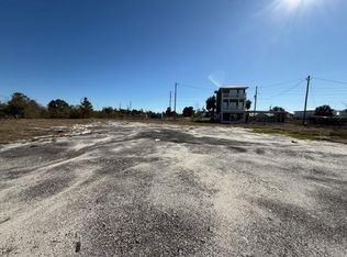 118 16th St, Mexico Beach, FL 32456