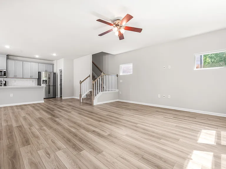 4008 Passenger Pl — Photo 15