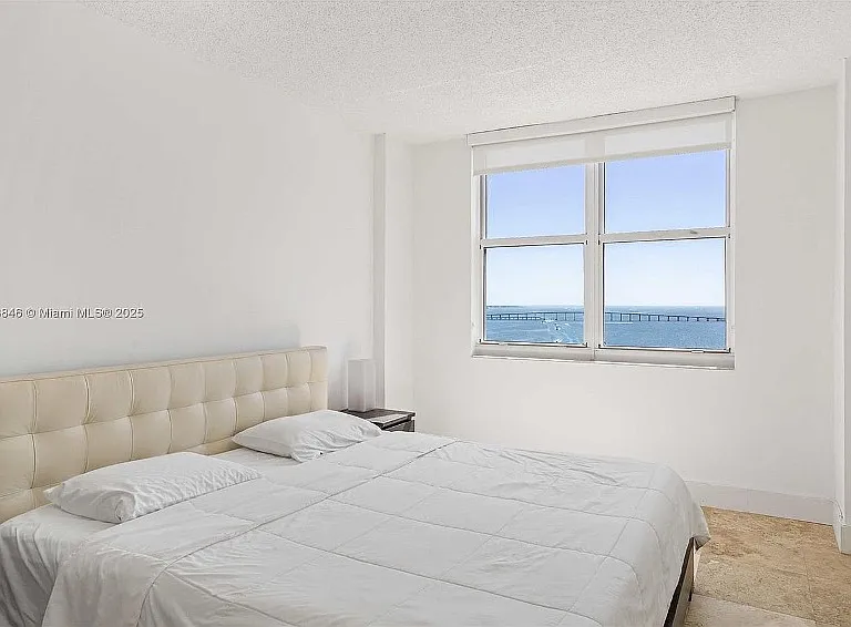 770 Claughton Island Dr #18 — Photo 7