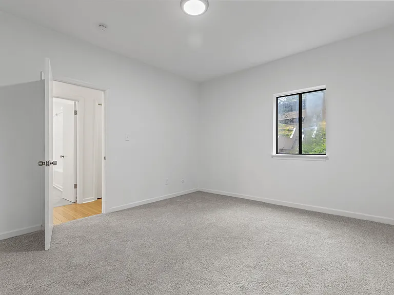 1914 University Ave #2 — Photo 7