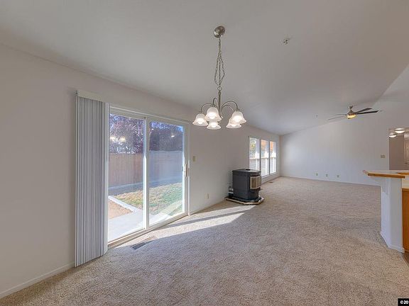 3rd image of 325 Boise Ct