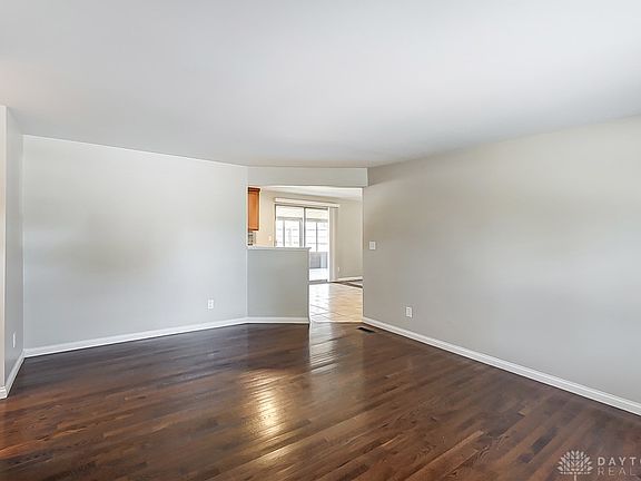 5th image of 6543 Larcomb Dr