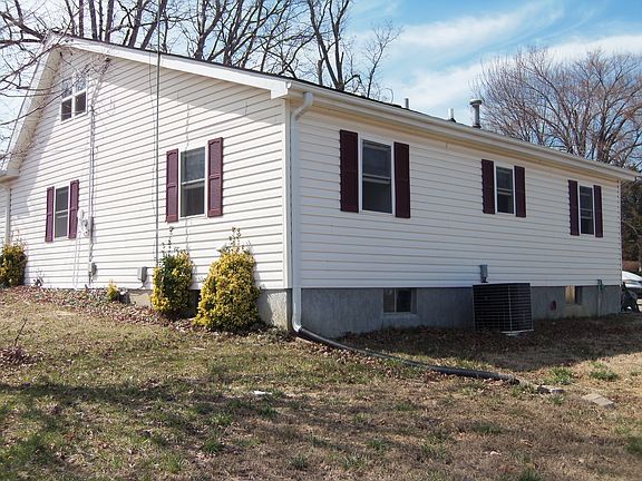 5th image of 1310 Thompson Ln N