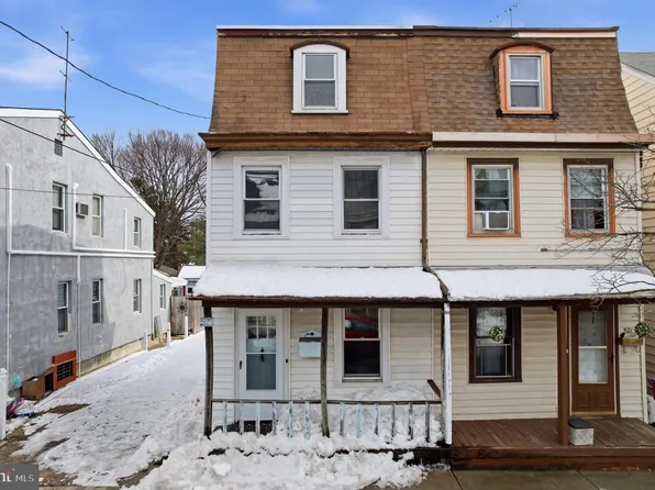 523 Swain St, Bristol, PA 19007