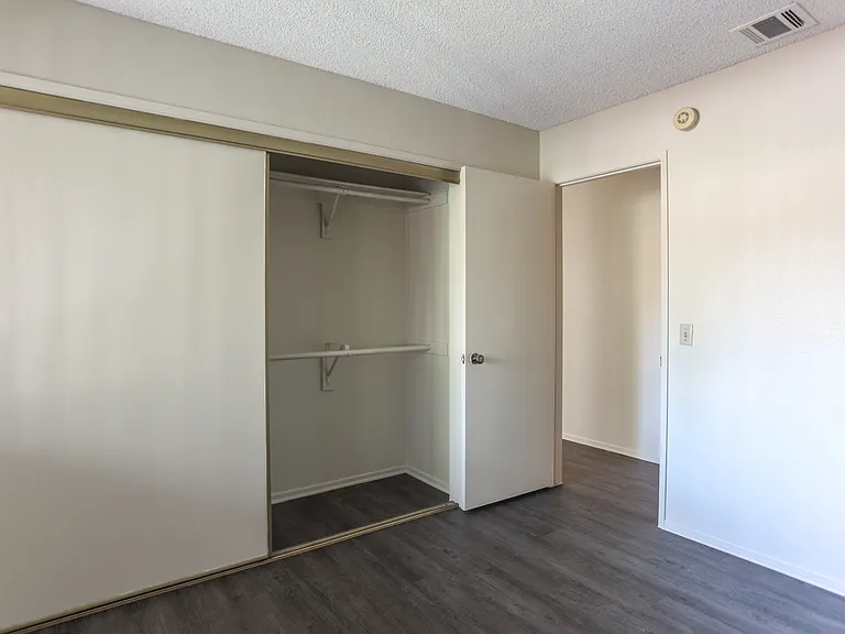Baywood Apartment Homes — Photo 35