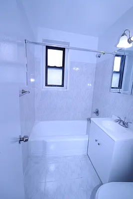 Rented by Oxford Property Group | media 11