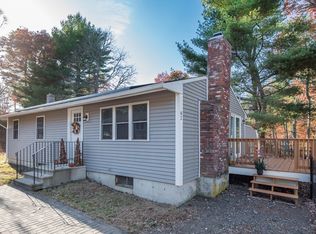 82 Lake Dr, Plymouth, MA 02360