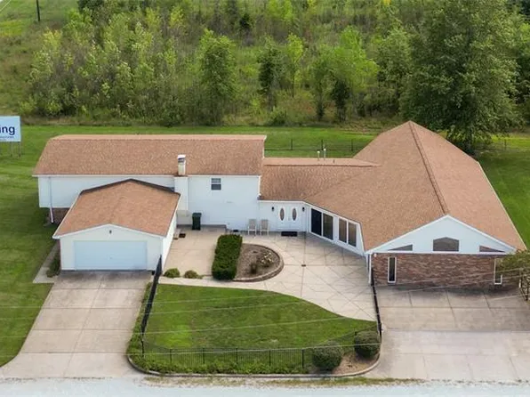 1809 W Outer Hwy #61, Moscow Mills, MO 63362