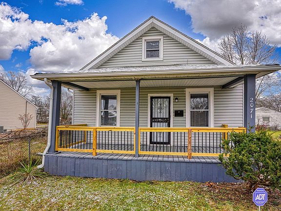 4th image of 2071 Briarwood Ave
