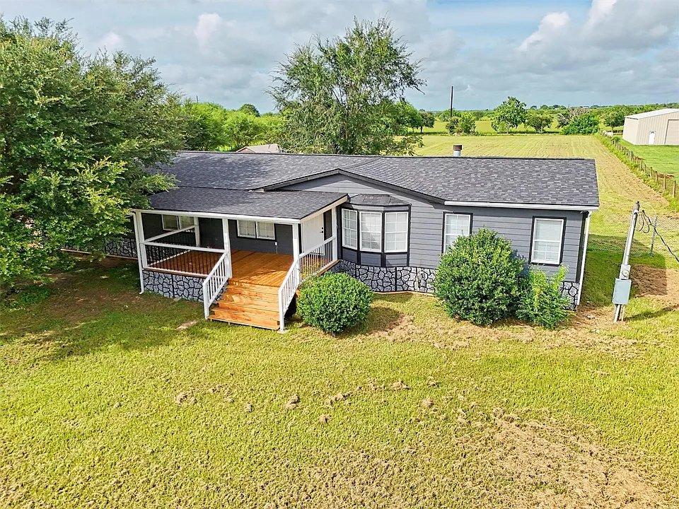 1955 Lauren Ln