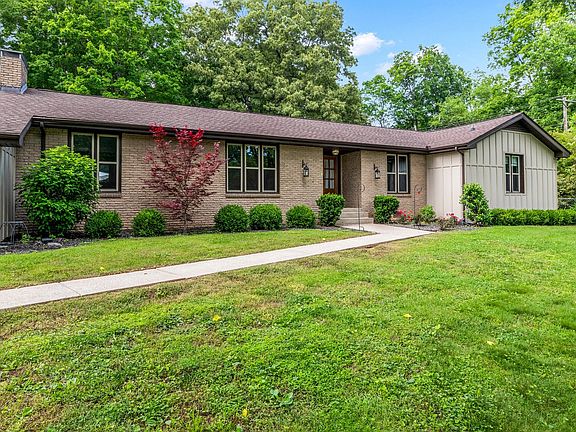 3rd image of 918 Lucy Ln