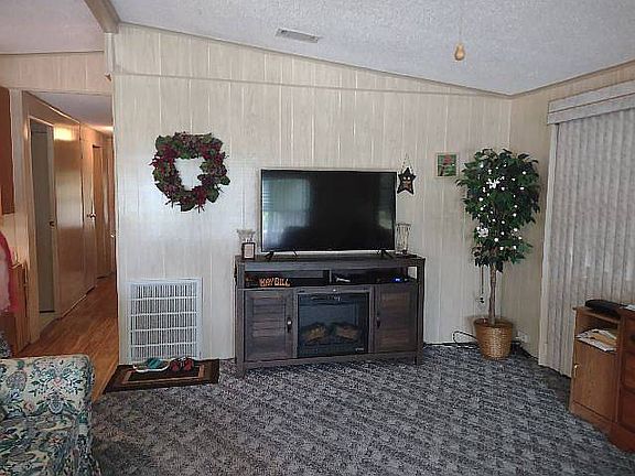 5th image of 1242 Hawk Dr #134