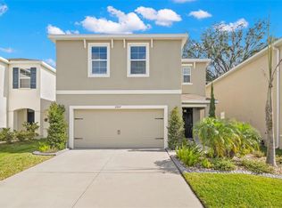 32807 Brooks Hawk Ln, Wesley Chapel, FL 33543