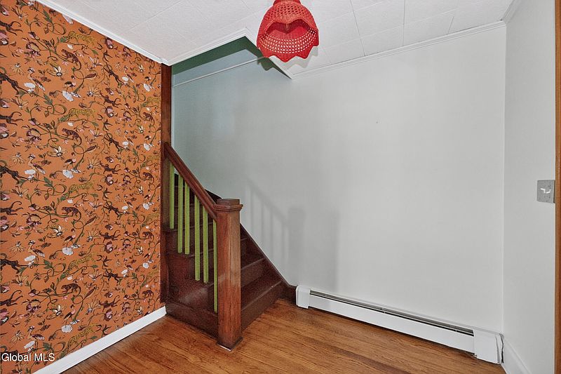 5th image of 30 Griswold Avenue