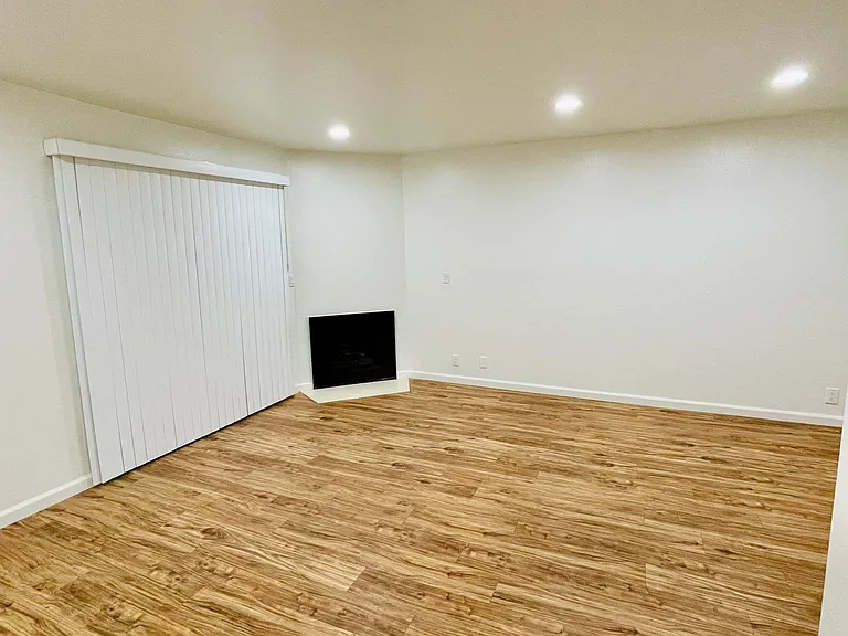 2233 S Bentley Ave #107 — Photo 2