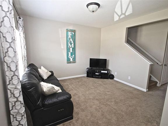 4th image of 2649 Solidago Dr