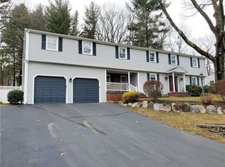 19 Ducarl Dr, Lincoln, RI 02865