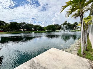 6914 Holly Rd, Miami Lakes, FL 33014