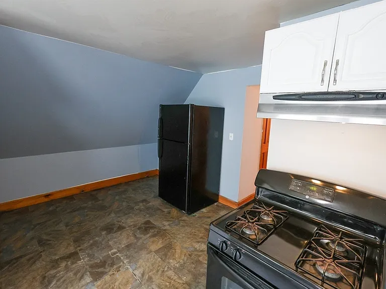 7 Gayland St #3 — Photo 2
