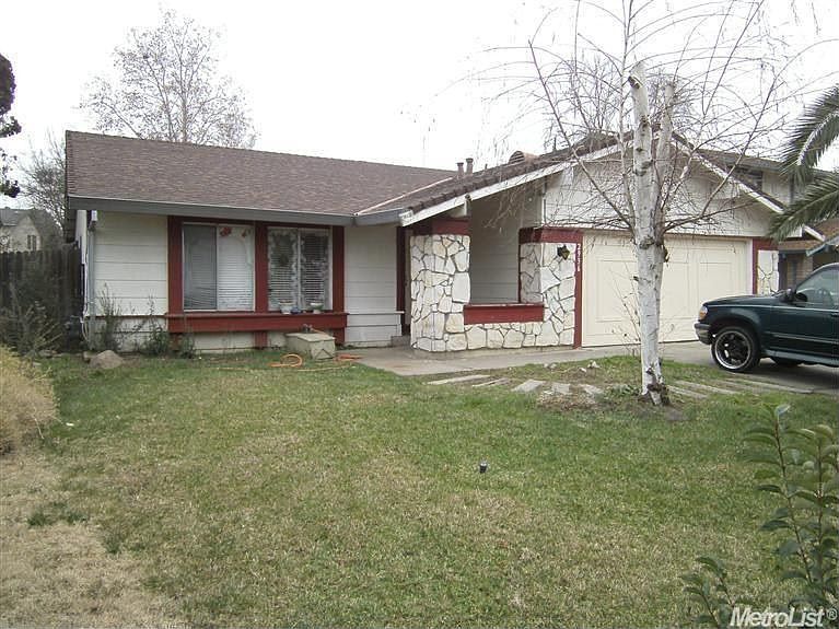 1st image of 2936 Davenport Way