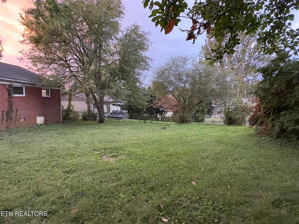 221 Hale Ave, Morristown, TN 37813 Zillow